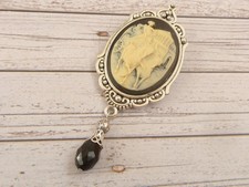 Große Kamee Brosche mit