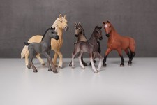 Schleich Pferde Sammlung verschiedene Rassen 5 Stück– guter Zustand