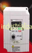 1PCS Neu Inverter 2.2KW 220V