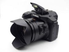 Panasonic  LUMIX  DMC-FZ300-