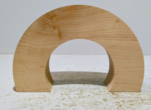 Klein,Holzbogen,Baumscheibe