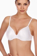 Triumph Body Make-up Velvet