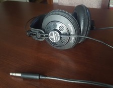 AKG K240 DF Studio Monitor