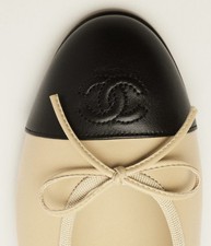 CHANEL Ballerinas aus Leder