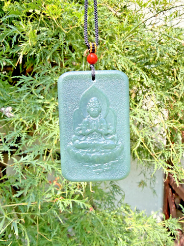 Exklusiver nephrit jade - exklusiver,