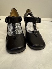 Muxart Talla schwarze Leder Pumps - UK 5 / EU 38 - wunderschön