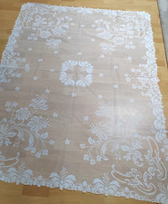 Plauener Spitzendecke aus Omas Wäschetruhe, groß 1,25 x 1,65 m weiß