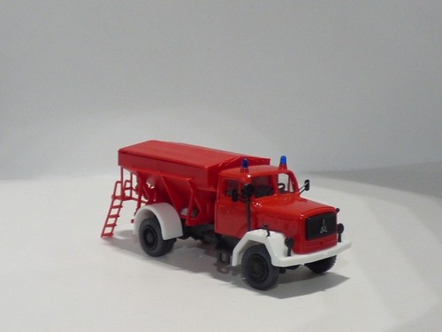 Preiser feuerwehr magirus - 1:87,