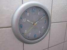 Badezimmeruhr TCM  Saugnapf Wanduhr Bad Dusche Saugnapf Saugknöpfe NEU