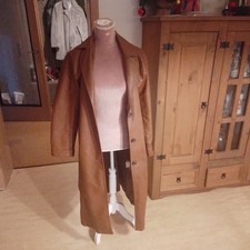 Langer Kunstledermantel In