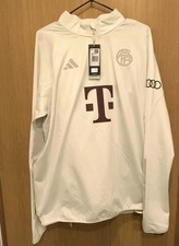 FC Bayern Trainingsanzug 23