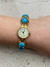 Einer der ältesten Schmucksteine- Türkis trifft Chaika Uhr