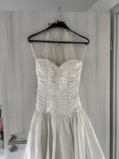 Brautkleid 34/36gebraucht, Schulterfrei mit Blumen Details