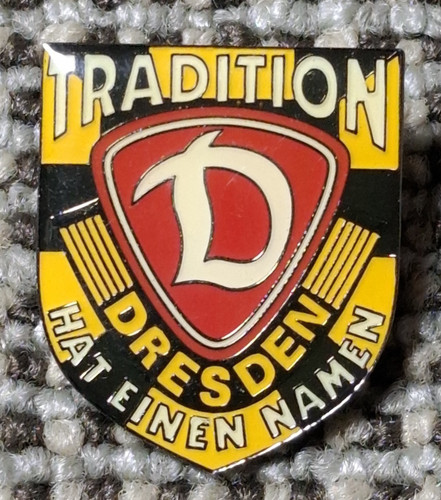 P104 pin dynamo dresden - pin, dfv