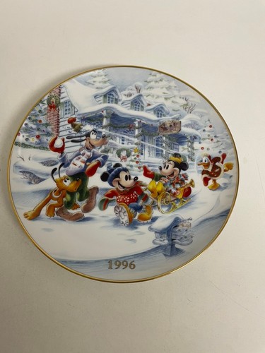 Disney mickey winter - "mickey's,