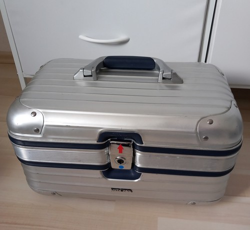 Rimowa beautycase - rimowa,