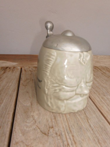 Krug bierkrug mit zinndeckel - bierkrug,