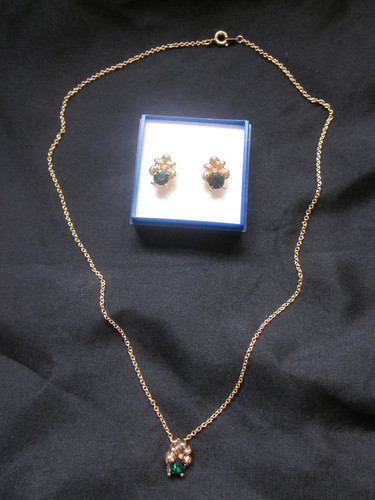 Grossular dunkelgrüner - grossular,,