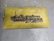 Alte Teedose , Dachbodenfund