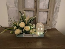 Deko Tablett mit Gesteck aus