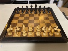 Schachspiel Aus Holz mit