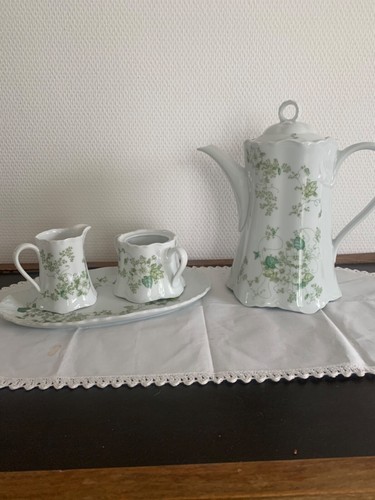 Kaffeekanne mit zucker und - ,