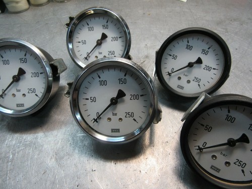 Manometer wika 250 bar - ,