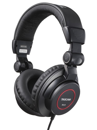 Tascam geschlossener - th, 11