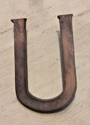 Vintage alter kupfer - kupfer, buchstabe