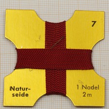 Naturseide Faden mit Nadel