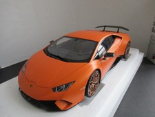 Modellautos 1:12 Auto Art Lamborghini Huracan Art Nr 12076