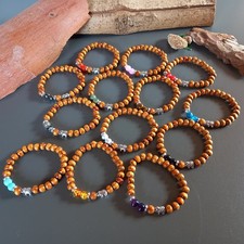 Runde Perlenarmbänder aus