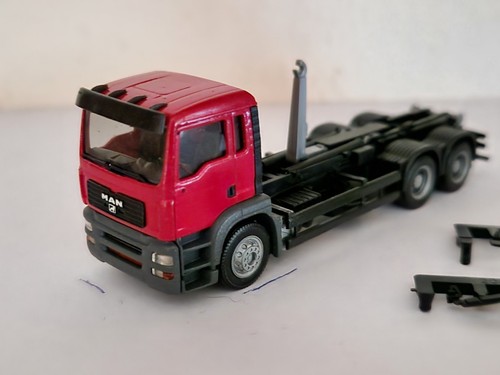 Herpa man tga - tga, abrollkipper
