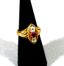 14 ct. 585 GELBGOLD RING ENGLAND CA. 1900 ALTSCHLIFF DIAMANTEN/RUBIN TOTAL 5 GR.