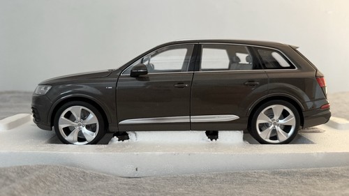 Audi modellauto - 1:18,