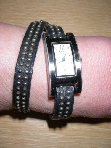 Armbanduhr mit wickelarmband - armbanduhr,
