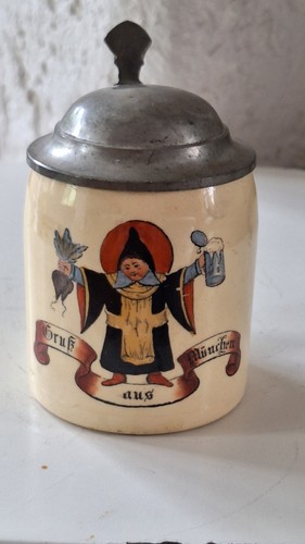 Kleiner alter bierkrug mit - alter,