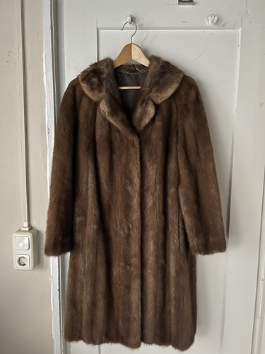 Pelzmantel aus sibirischem - pelzmantel,
