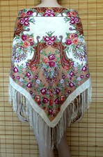 BUNTES TRACHTENTUCH -
