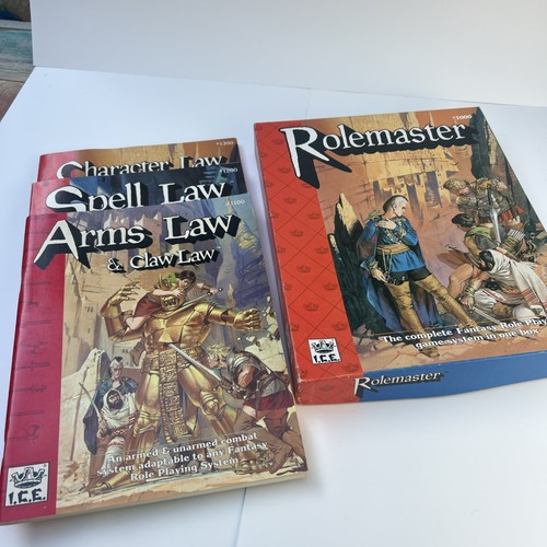 Rolemaster starter box - starter,