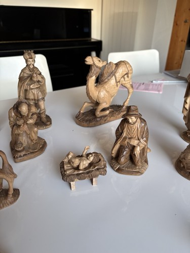 Krippenfiguren aus holz - aus,