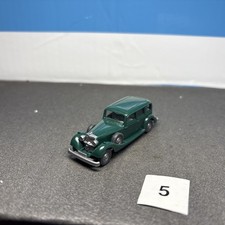 Horch 850 dunkelgrün WIKING