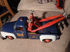 Modellauto Ford Road Legends Tow Truck F-100 1:18 Nr 92228