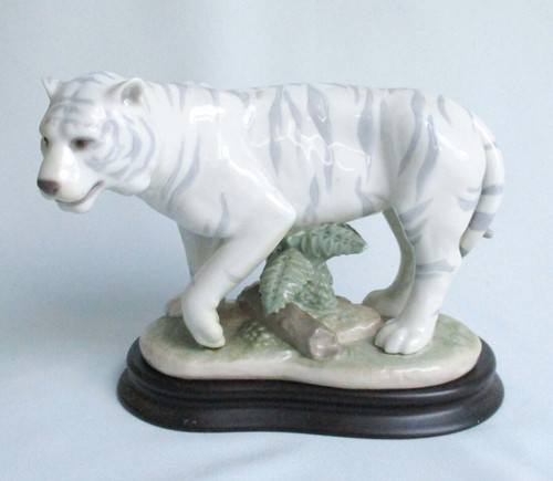 Lladro der schneetiger modell - lladro,