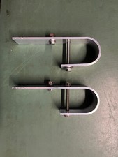 2  Stück Balkonhalterung Rund