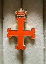Rotes Kreuz Mit Krone Anstecker