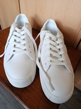 weiße Sneaker Marke DooDogs