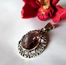 alter Anhänger 800 Silber mit einem lila Schmuckstein / ev 649(41)