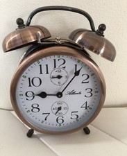 Glockenwecker Atlanta Nostalgie HandaufzugMechanischNeu aber dieUhr ist verdreht