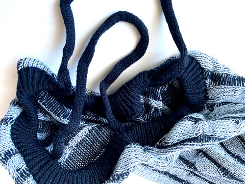 Strickpullover sehr kleine